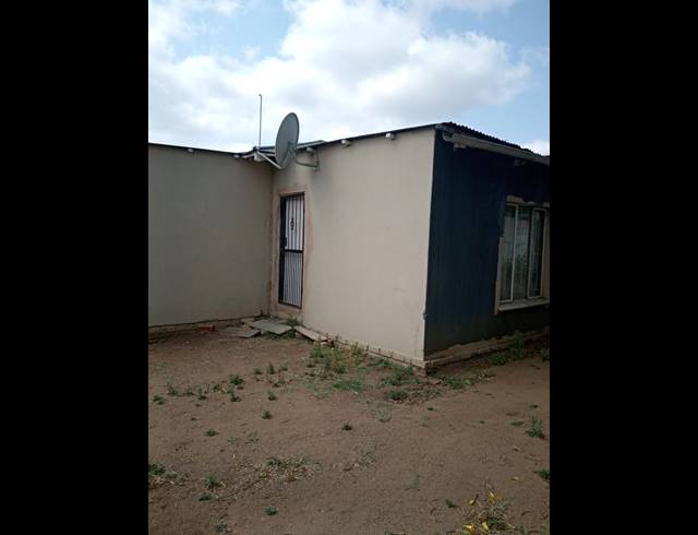 5 BEDROOM HOUSE FOR SALE IN PRETORIA GARDENS